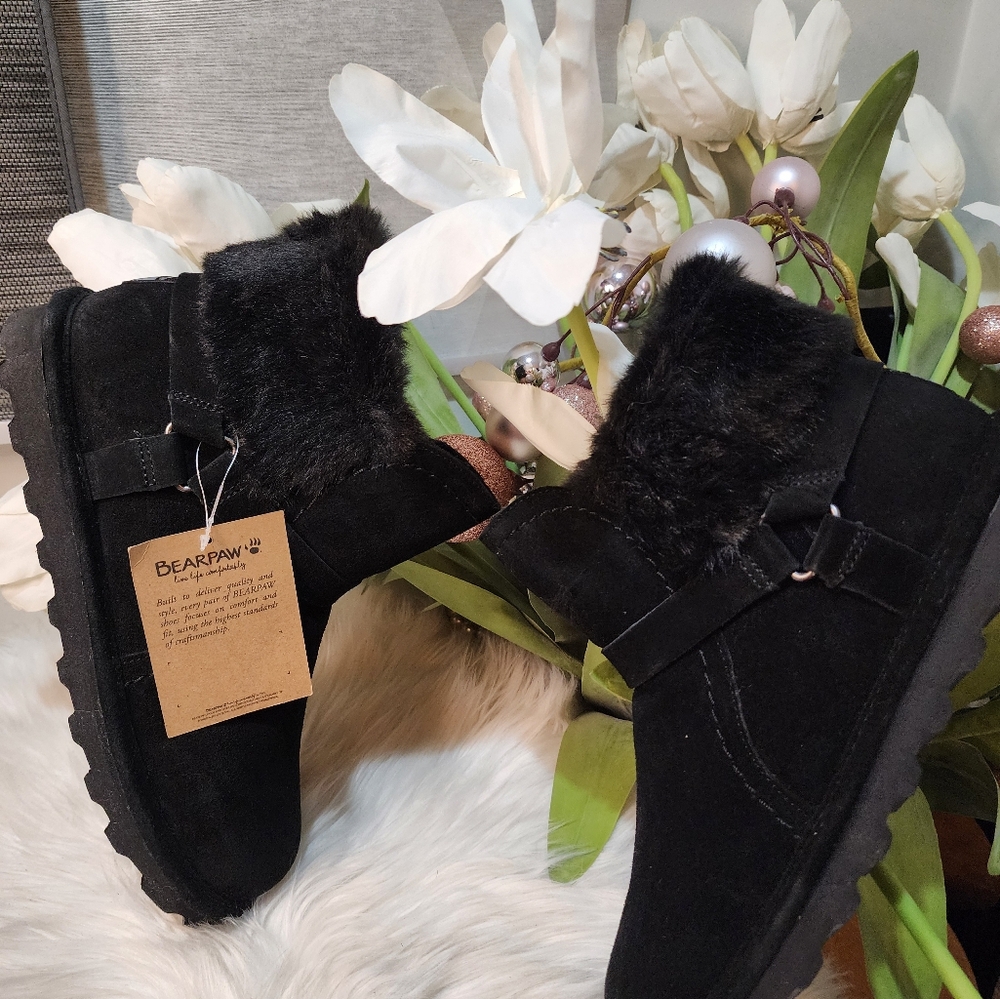 Bearpaw Konnie Black Women boots size12